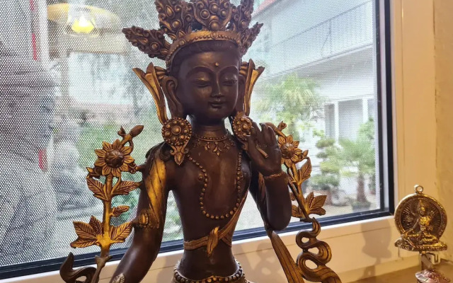 Seminarhaus Arya Maitreya