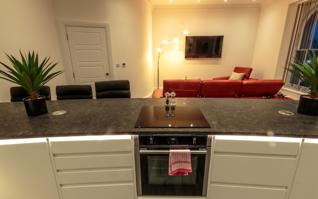 1 Bed- The Balmoral Suite