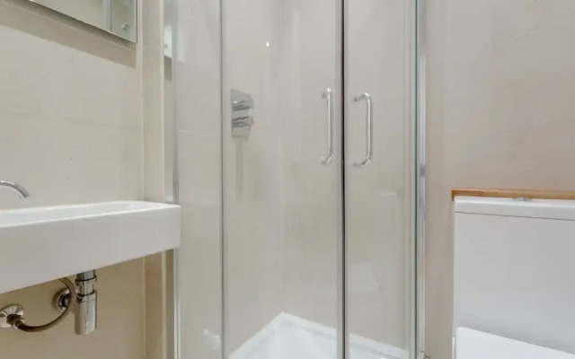 1 Bedroom Apartment in Brook Green