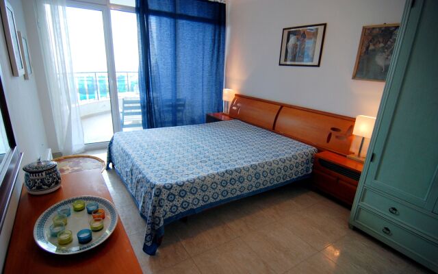 Baratero Vlas Marina Apartment