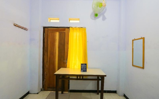 Spot On 2497 Pesona Guest House – Guest Rooms – Banyuwangi