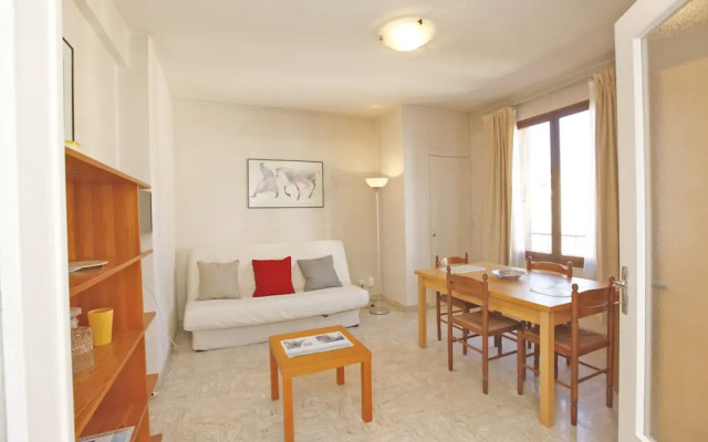 Grand Studio 30m² En Centre-Ville À Nice