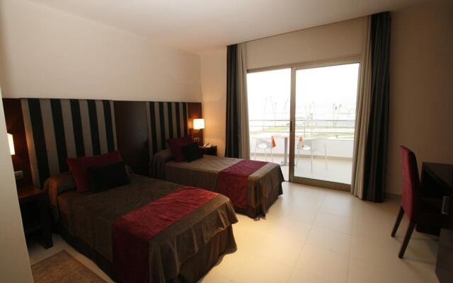 Suites Hotel Omeya