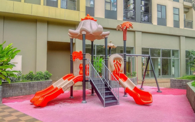Great Location And Comfy 2Br Transpark Cibubur Apartment