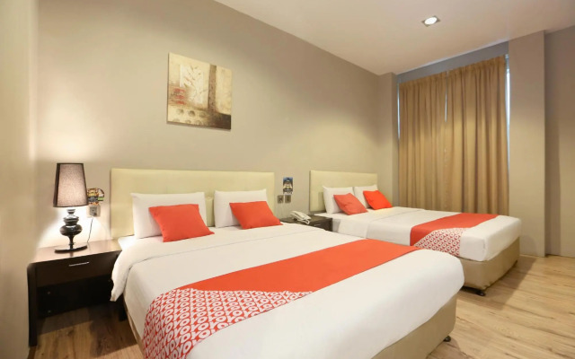 OYO Rooms Kota Damansara GIANT