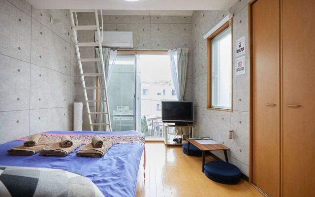 Residential Hotel Amika-F Sangenjaya 303
