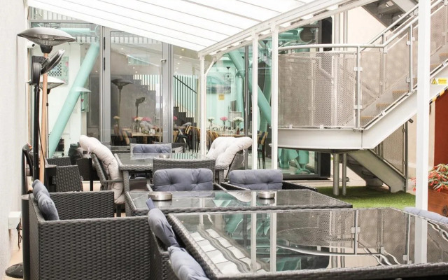 Grand Plaza Serviced Apartments