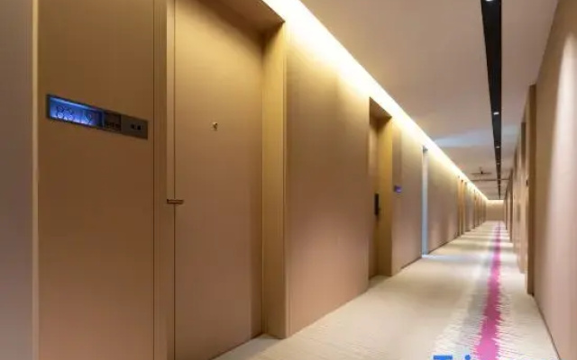 Lavande Hotel (Wuhan Xianggang Road Subway Station Ertong Yiyuan)