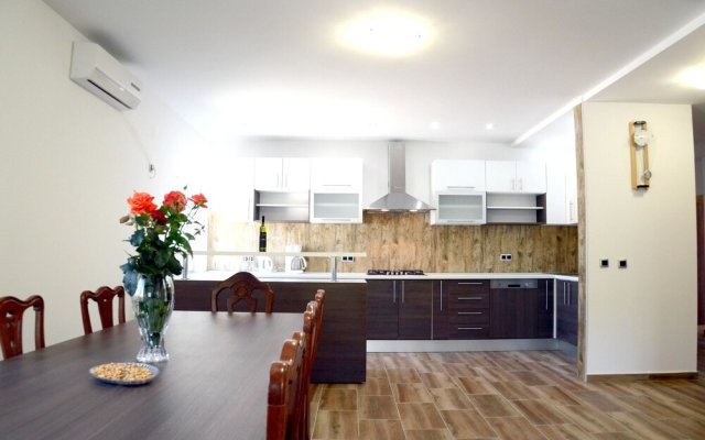 House With 4 Bedrooms in Glavice, With Private Pool and Wifi - 4 km Fr
