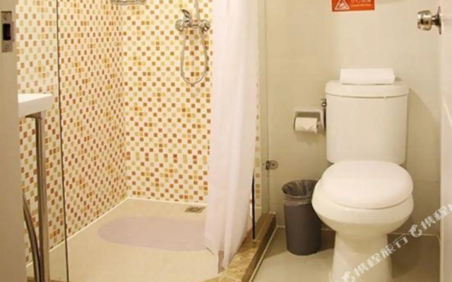 Homeinn Selected Hotel (Shaoxing East Station Wanhecheng)