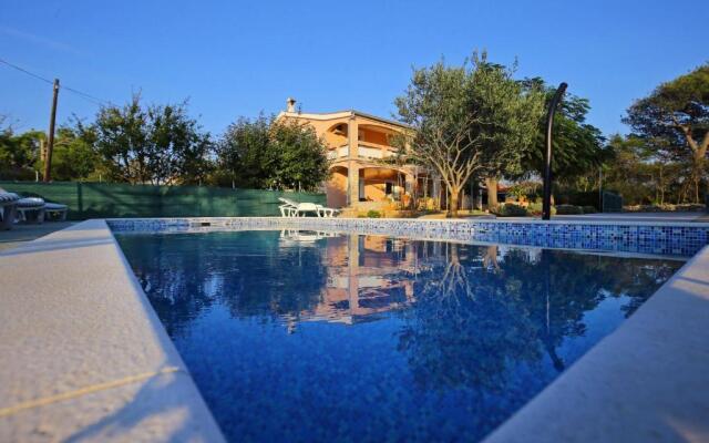 Apartments Nikaia