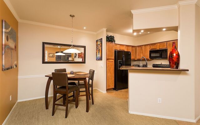 Restful 1 BR by Casago