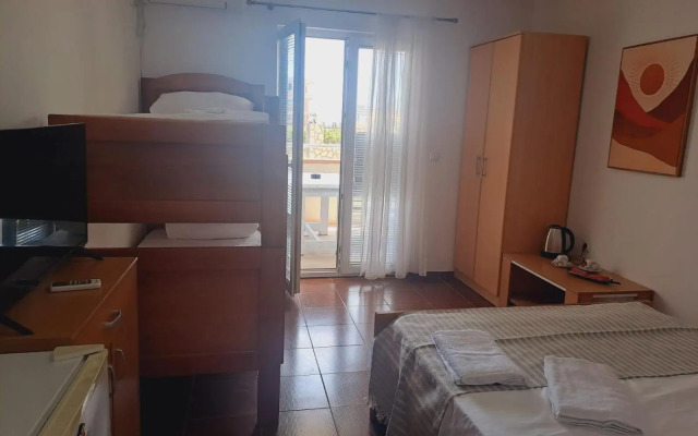 Sea House Apartments