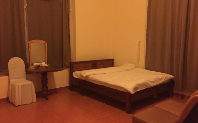 Phuc Loc Tho Hotel