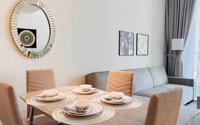 OYO HOME 1455 Premium 1 Bed Apartment