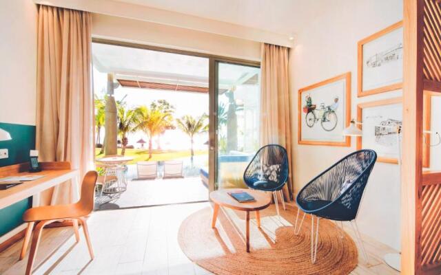 Victoria Beachcomber Resort & Spa - Victoria for 2 - Adults Only