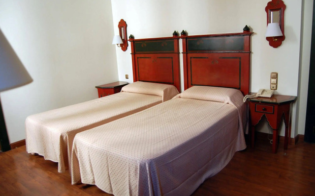 Hotel Plaza Nueva