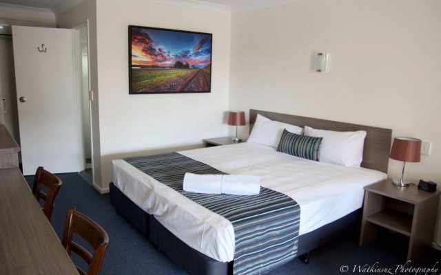 Sugar Country Motor Inn