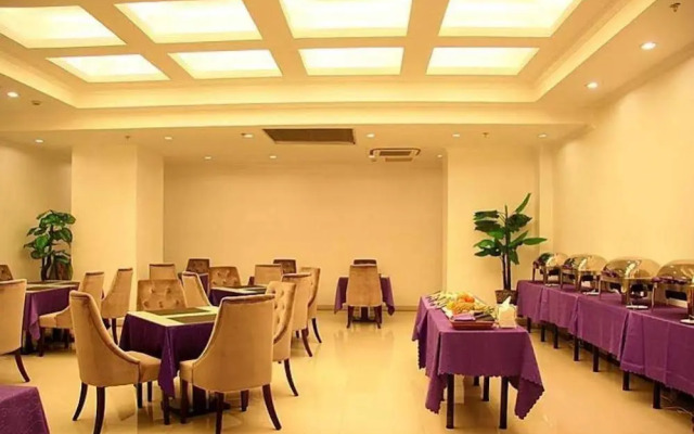 Zhongxiang Apartment Hotel