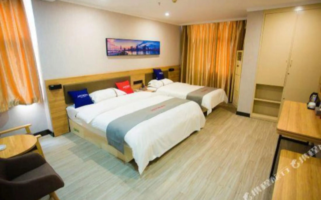 Junyi Collection Hotel (Luotian County Yishui Bund)