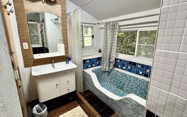 The Cascade - Mae Taeng Waterfall Bungalows