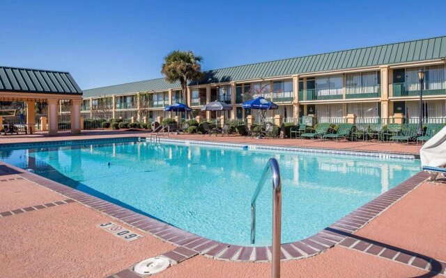 Quality Inn Richmond Hill - Savannah I-95