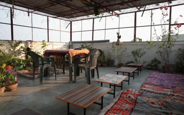 Somit Paying Guest House