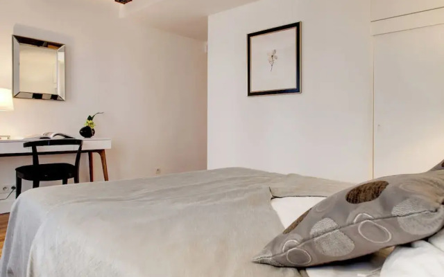 Paris St Germain Mazarine residence