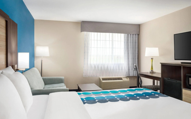 Baymont by Wyndham Blackwell I-35