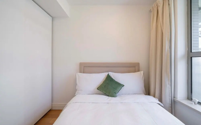 Tyms Stylish 3BR 2BA Apt Xujiahui Metro