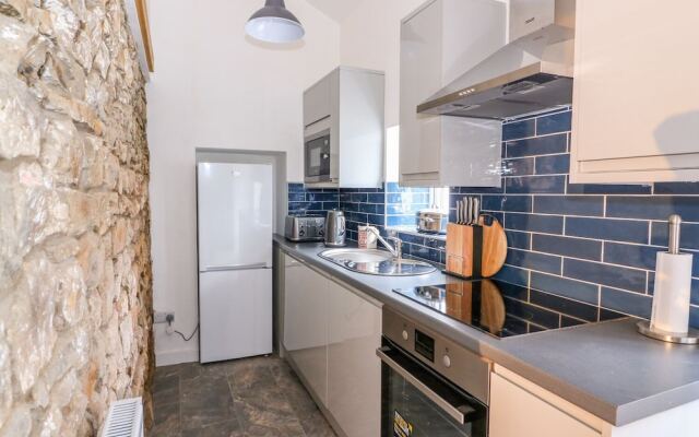 Crooked Hill Cottage