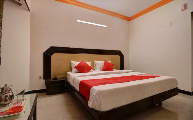 OYO 19910 Hotel Sapphire Paradise