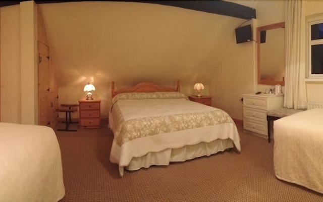 Briar Lodge