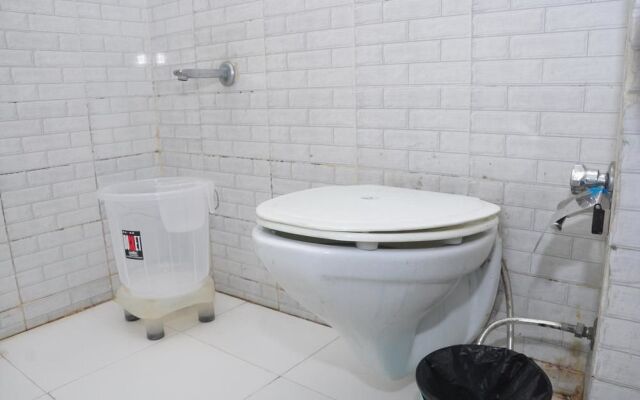 OYO Rooms Queens Road Near OBC Bank