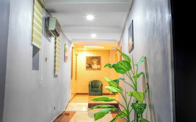 Zucchini Hotel and Apartment