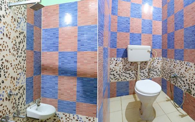 Fabhotel Shivam Palace