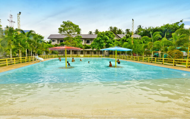 Camp Holiday Resort & Recreation Area