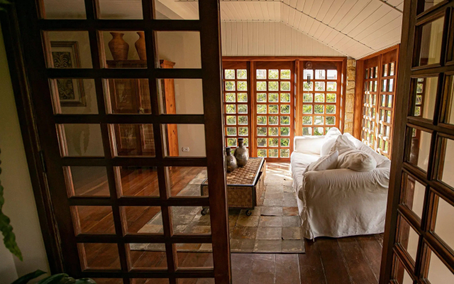 Casa das Montanhas com jacuzzi no jardim by Capivari Lodge Home - Hotel in Campos do Jordao - Photo 2