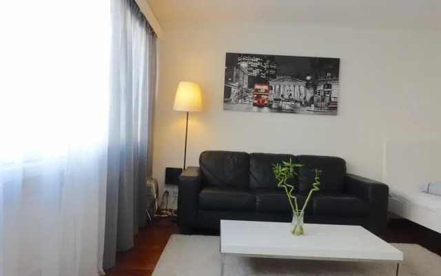 Deluxe Studio With Pocket Wifi