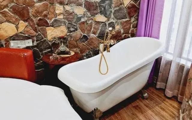 HIGIRLHOTEL