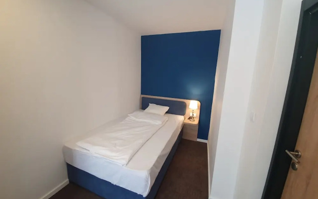Premium Crown Suites