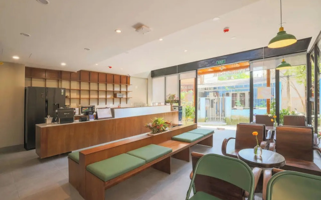 Vung Hotel - Coffee & Breakfast