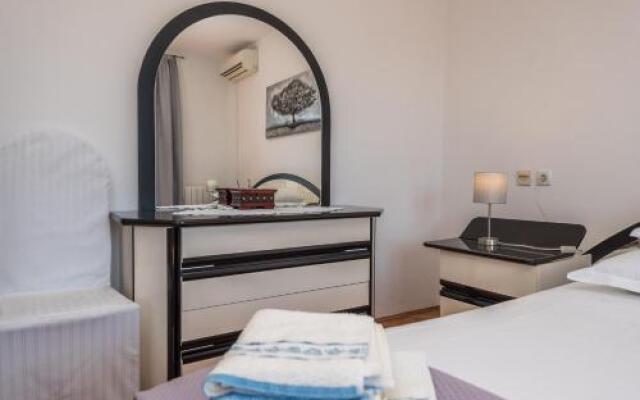 Stedi Apartment