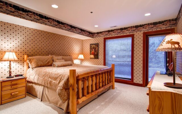 Silver Cliff Village 103 by Park City Lodging