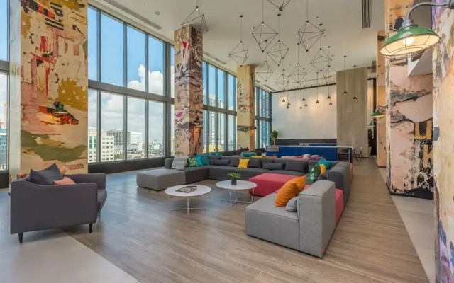 Spacious Apartment with City View