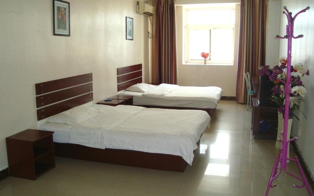Zhengzhou Hongda Express Hotel – Guest Rooms – Zhengzhou