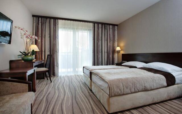 Hotel SPA Budowlani