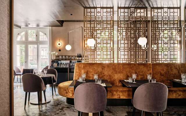 The Crown Krakow Center - Handwritten Collection ACCOR