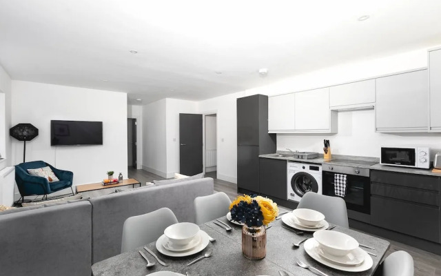 Skyvillion Vineyard Court, Enfield, 2 Bed, With Garden