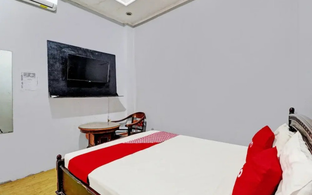 OYO 2452 Hotel Metro